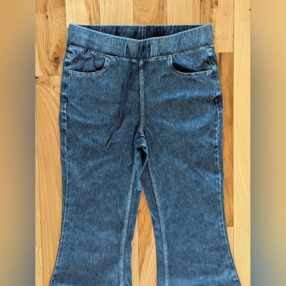 NWT Halara Flares Jeans Size Small - Picture 2 of 6